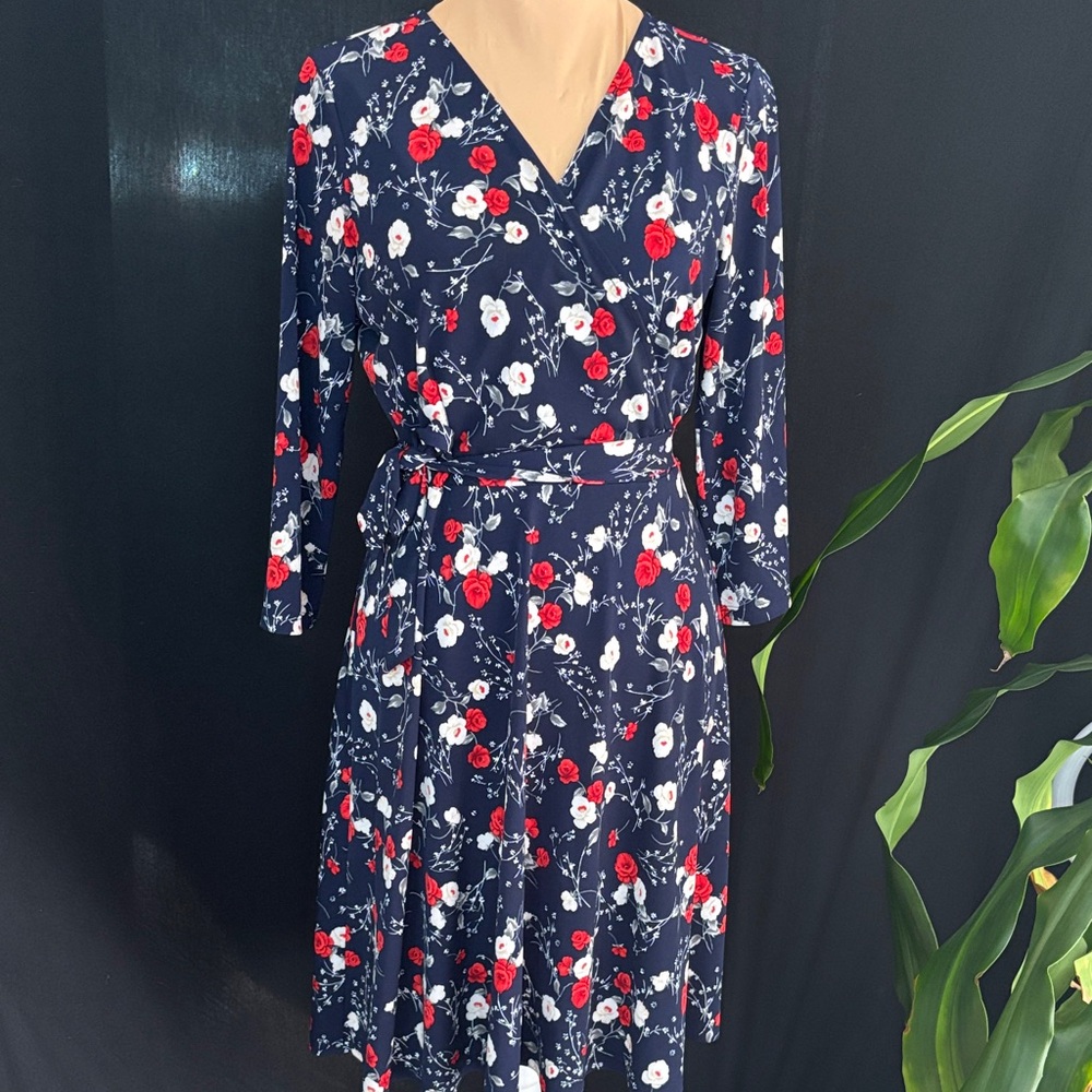Kaileigh Navy Floral Long Sleeve Dress